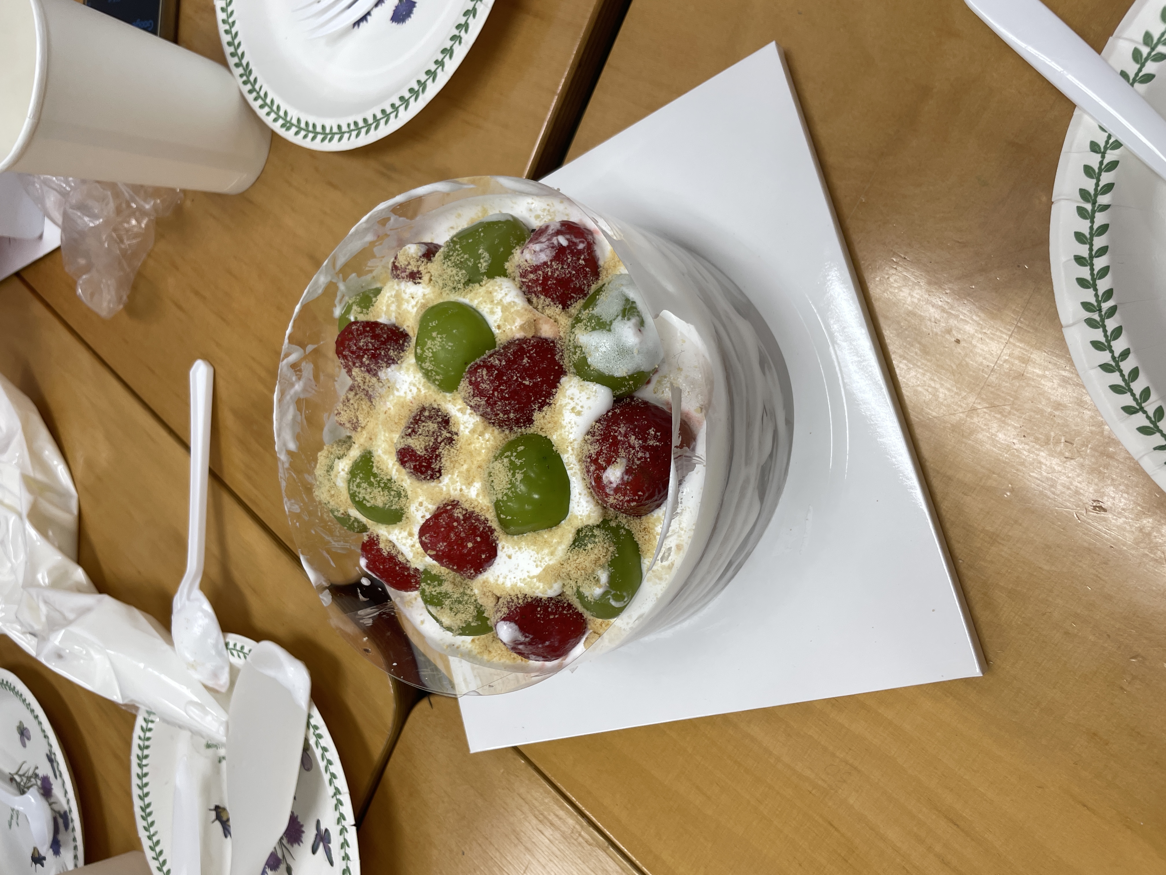 무악하우스) <여기가 모스크바야, 무악스크바야?> - 낯선 케이크 한 입으로 열린 새로운 세계관