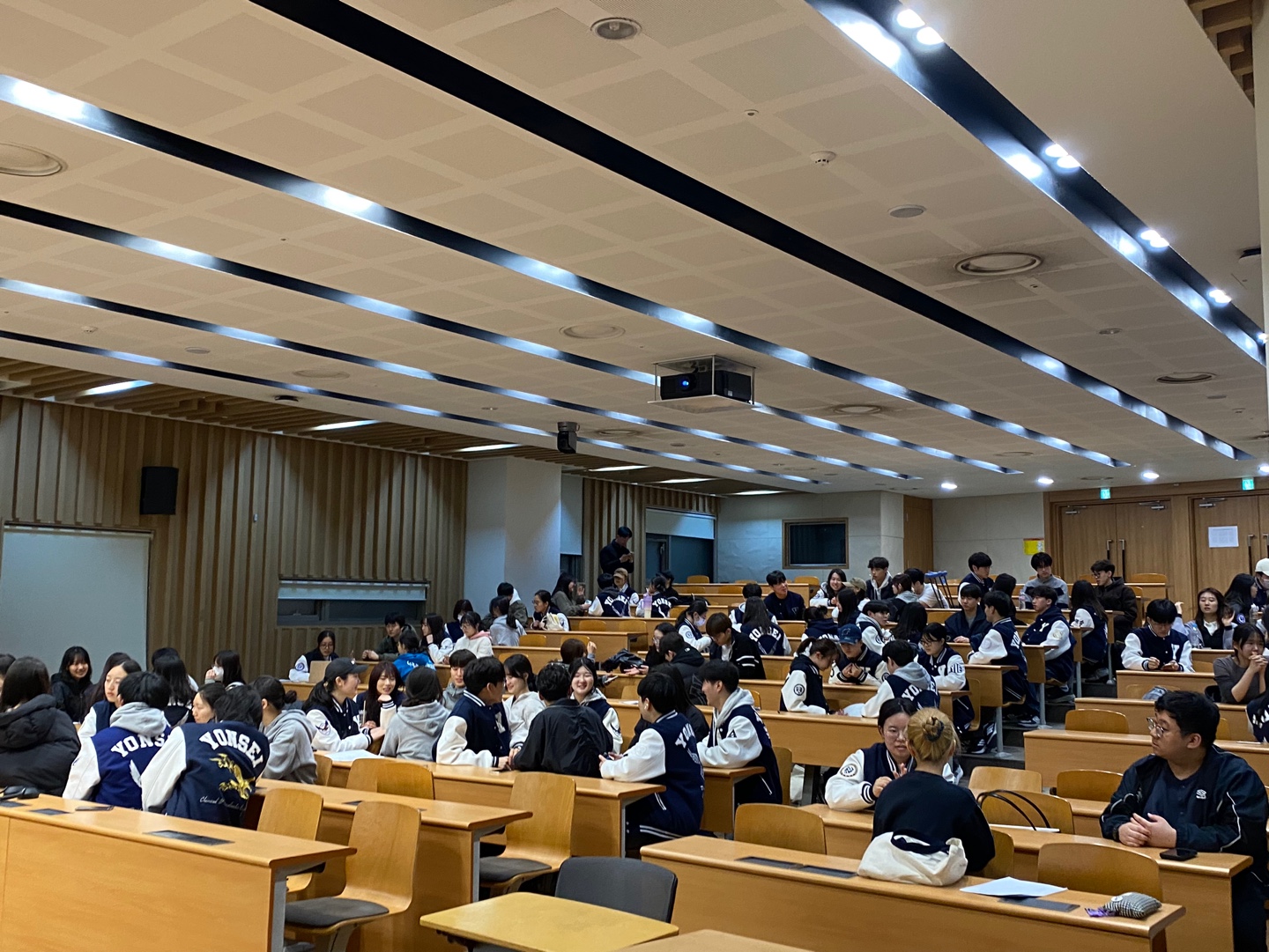 RC교육원) 언어로 잇는 세계, <Language Tables>